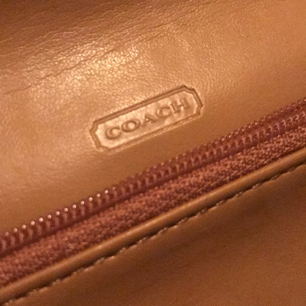 Small Tri-Color Coach Crossbody - Picture 3 of 10
